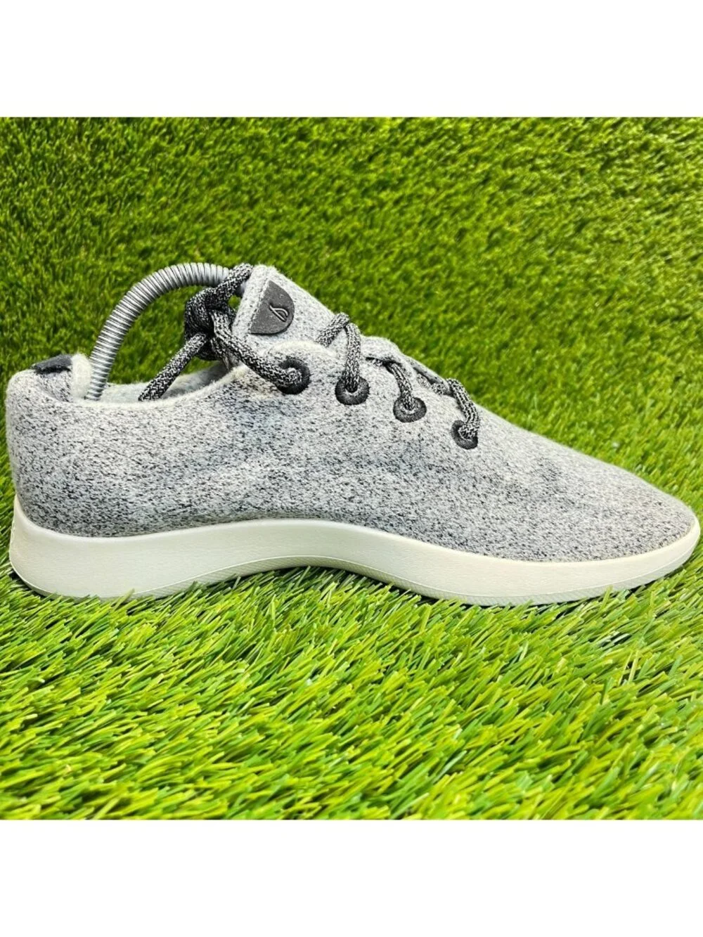 Allbirds Wool Runners Womens Size 10 Gray White Athletic Walking Shoes Sneakers